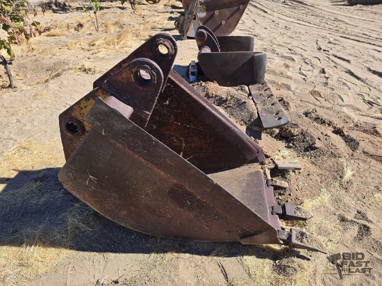 Backhoe Bucket Attachment