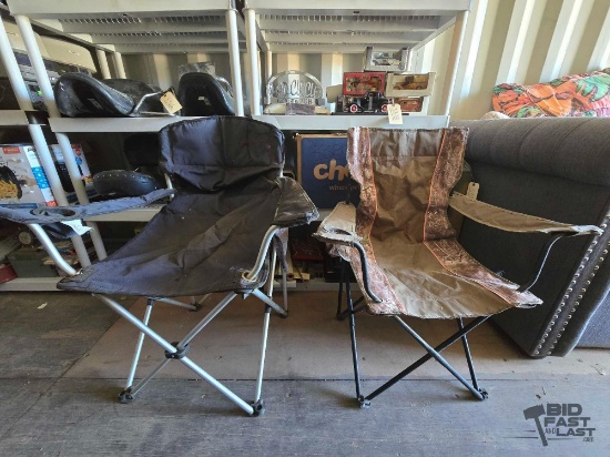 (2) Folding Outdoor Camping Chairs