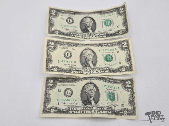 (3) $2 Dollar Banknotes