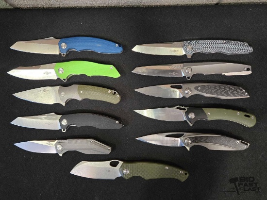 (11) Two Sun Pocket Knives