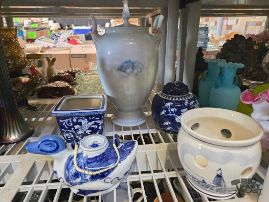 (5) Blue & White Ceramics
