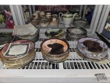 (54) Fine Decorative Porcelain Plates