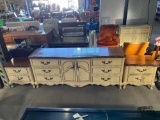 American of Martinsville Furniture Set