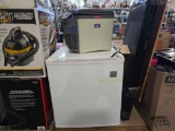 Daewoo Mini Fridge Rubbermaid Travel Cooler