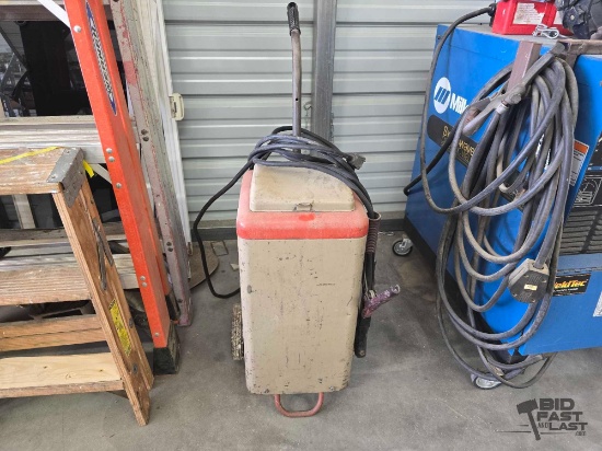 Marquette Redi-Fast Battery Charger with Silicone Rectifier
