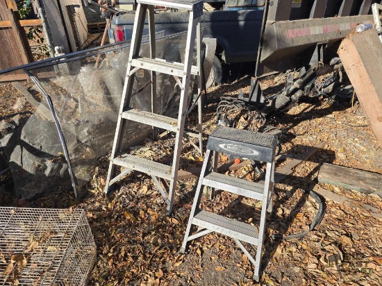 (2) Ladders