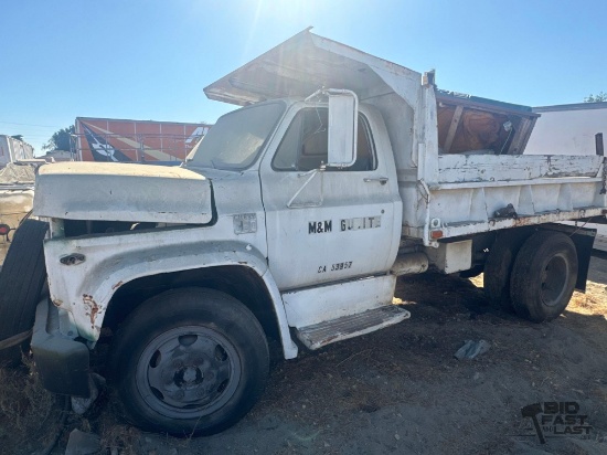 Truck with Dump Bed