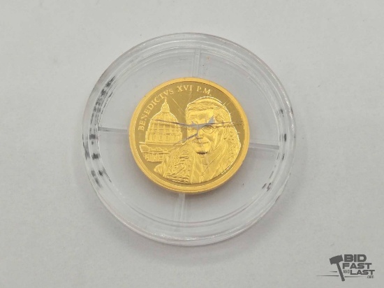 .585 Gold 2005 Pope Benedict XVI in Gold, 1.56g