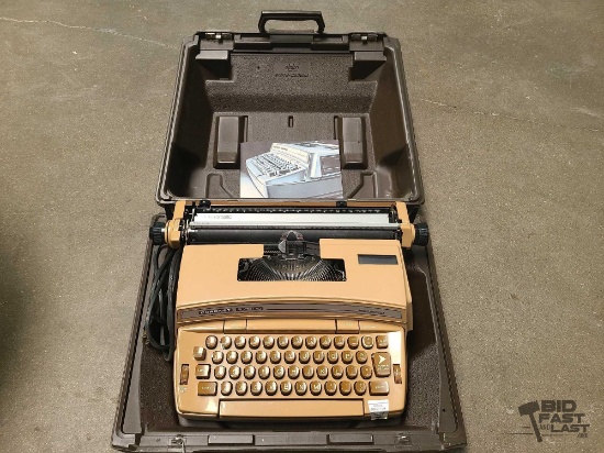 Smith-Corona Coronet Super 12 Coronamatic Typewriter