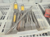 (17) Chisels