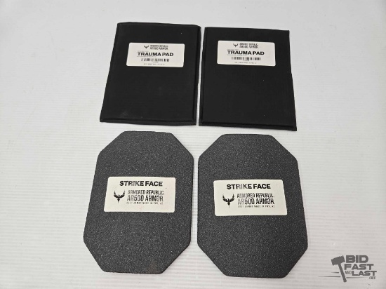 (2) Strike Face Armored Plates & (2) Trauma Pads