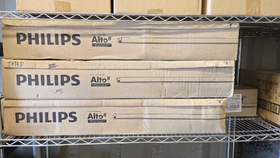 NEW!!! (5) Philips Alto II Bulbs