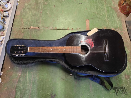 Acoustic Guitar with Windsor Case