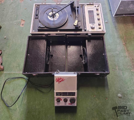 Sanyo Radiophonograph & Splash Dance Am/Fm Shower Radio