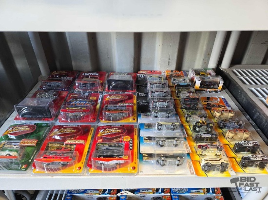 (34) Johnny Lightning, Matchbox & M2 Die-Cast Vehicles