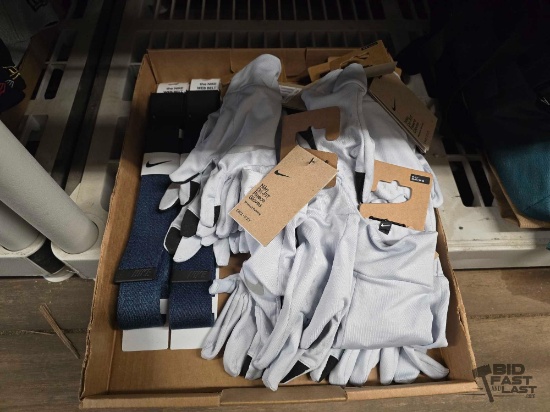 NEW!!! Nike Web Belts & Women's Dri-Fit Fleece Running Gloves