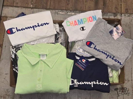 NEW!!! (40) Champion Shirts & Hoodies