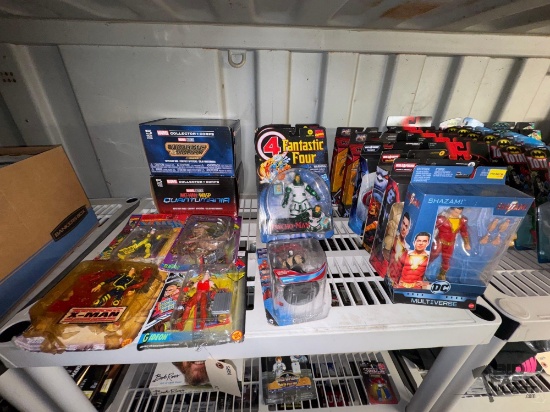 NEW!!! Marvel and DC Figurines
