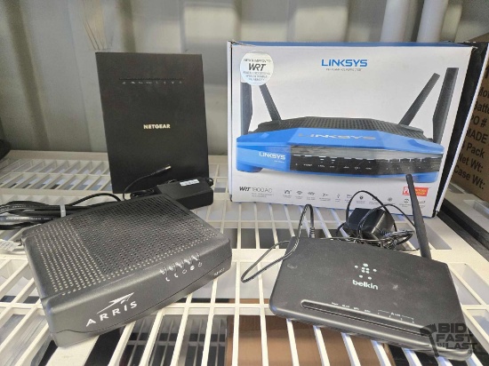 (4) Wifi Routers & Wifi Blast