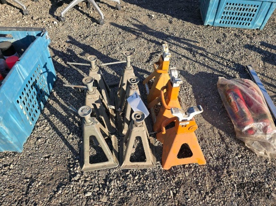 (9) Jack Stands