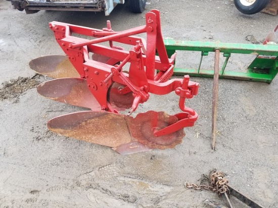 Ford 3btm. 3pt. Plow