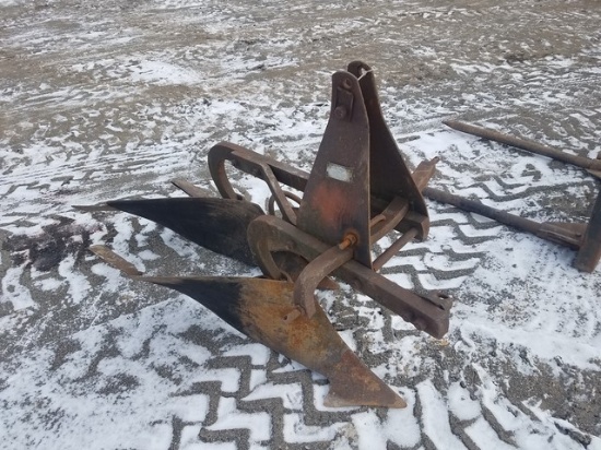 Ferguson 2btm. 3pt. Plow