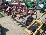 International 9 shank 3pt. Chisel Plow