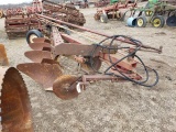 International 4btm. Semi Mt Plow