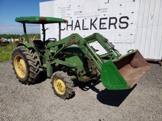 John Deere 1050 4x4 w/Loader