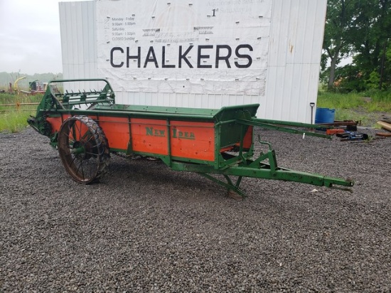 New Idea 17 GD Manure Spreader