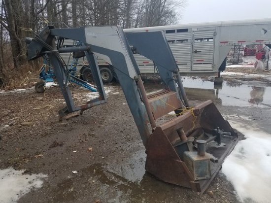 White 1170 Loader w/Brackets