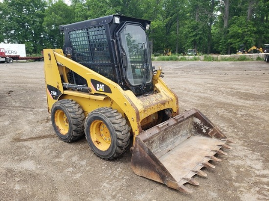 Cat 216B2 Skidsteer U