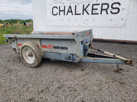 New Idea 3609 PTO manure Spreader
