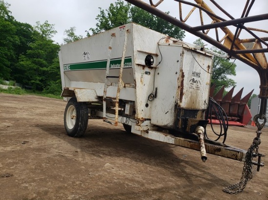 Henke 2209 Grain Buggy
