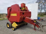 New Holland 640 Round Baler W/Net