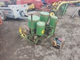 John Deere 246 2 row Planter/1owner/Right out of shed