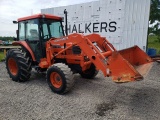 Kubota M6800 4x4 w/Cab/Ldr.