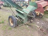 John Deere 43 Pull Sheller