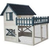 Chicken House Balcony