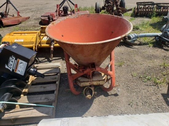 New Idea 3pt. Cone Spreader