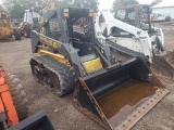 New Holland LS170 w/Rubber Tracks