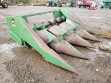 John Deere 443 4 row Corn Head