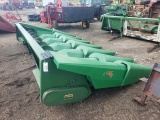 John Deere 643 6 row Corn Head