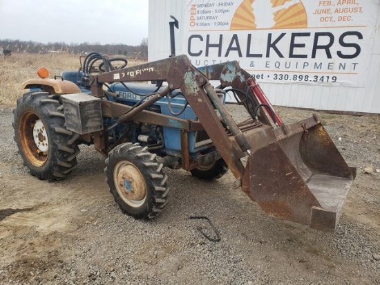 Ford 1700 4x4 w/ldr.