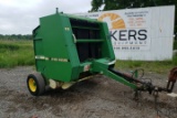 John Deere 375 Round Baler