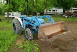 New Holland 1920 4x4 w/Ldr