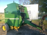 John Deere 330 Round Baler