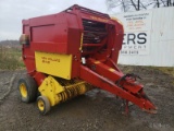 New Holland 848 Round Baler