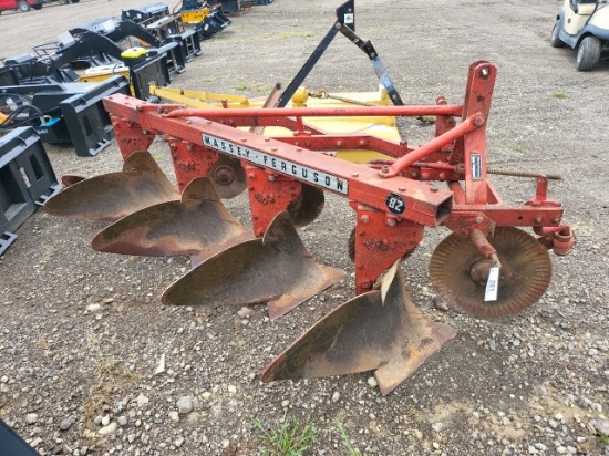 Massey Ferguson 4btm. 3pt. Plow