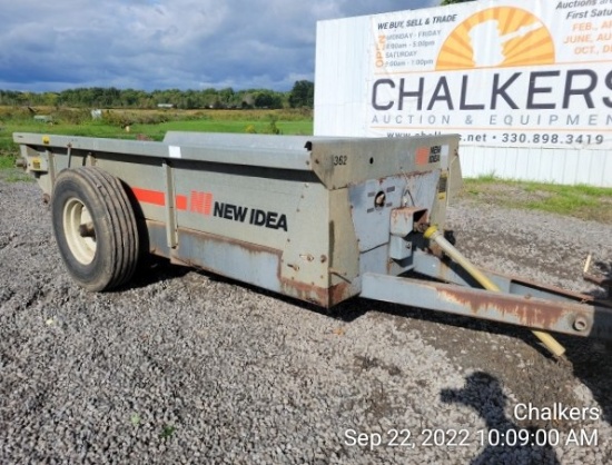 New Idea 362 PTO Manure Spreader